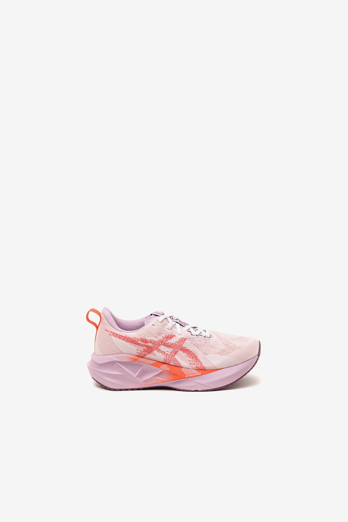 Asics women NOVABLAST 5